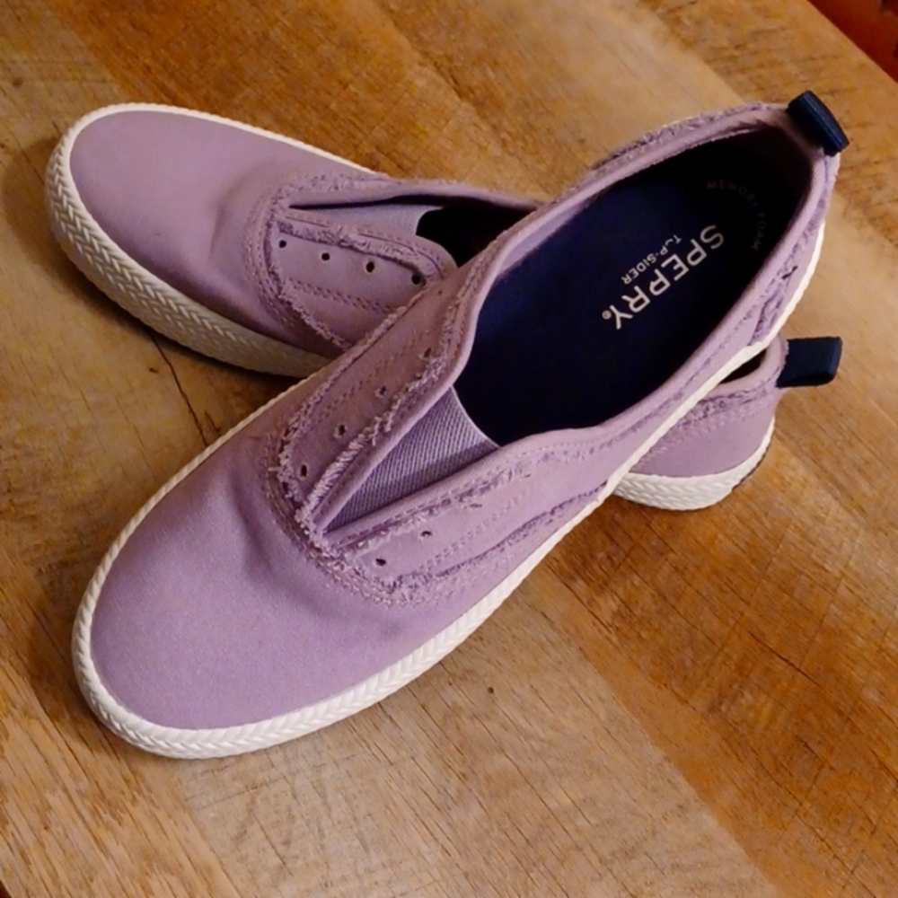 Like New Sperry Memory Foam Slip on Sneaker